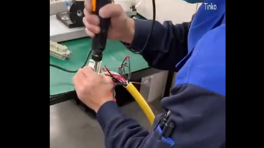 Conector de alta resistencia